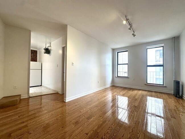 Building Photo - 112 Haven Ave Unit 44 Rental
