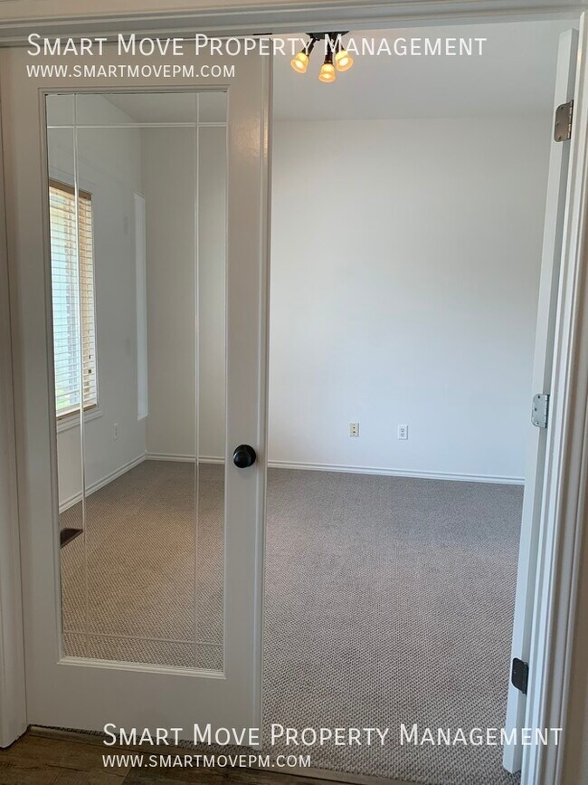 4 bed, 2 story home near Settlers... House Rental in