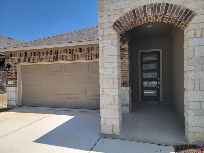 Photo - 2040 Centerline Ln