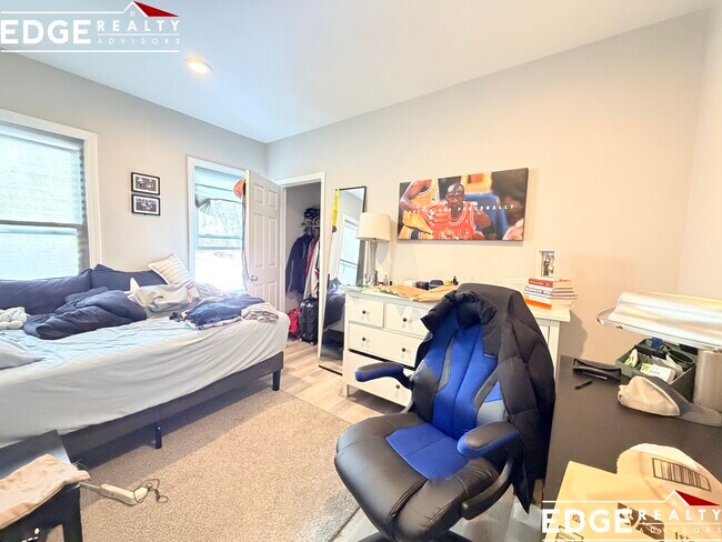 Photo - 70 Quint Ave