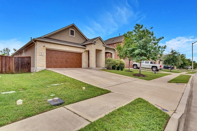 Building Photo - 1709 Uhland Dr