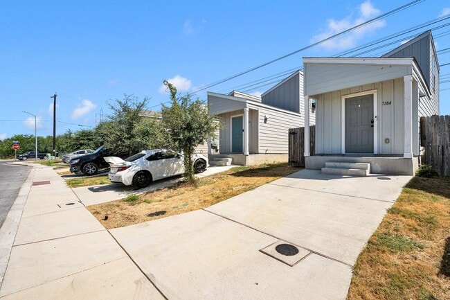 Photo - 7184 Elm Cv