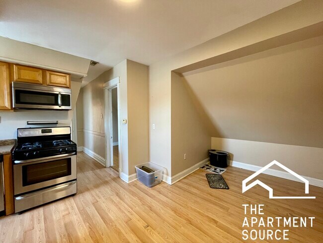 Photo - 3434 W Drummond Pl Unit 3