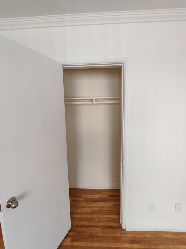 Photo - 1415 N Hudson Ave