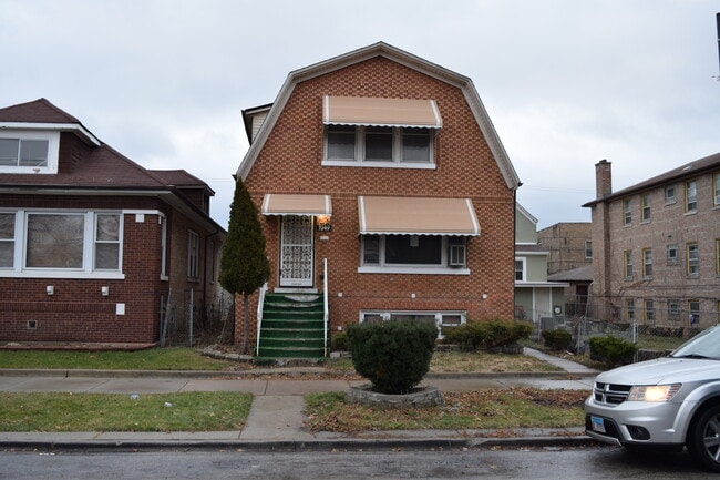 Building Photo - 7249 S Campbell Ave Unit 1B