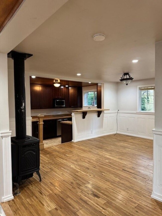 Photo - 14138 Edgewood Dr