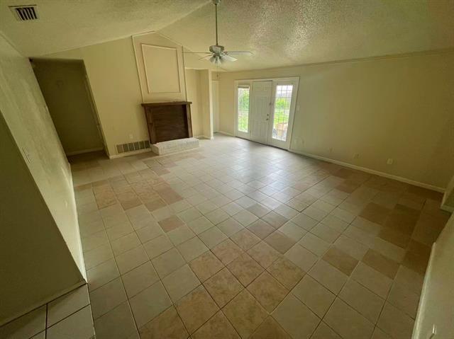 Photo - 4520 Louisville Dr