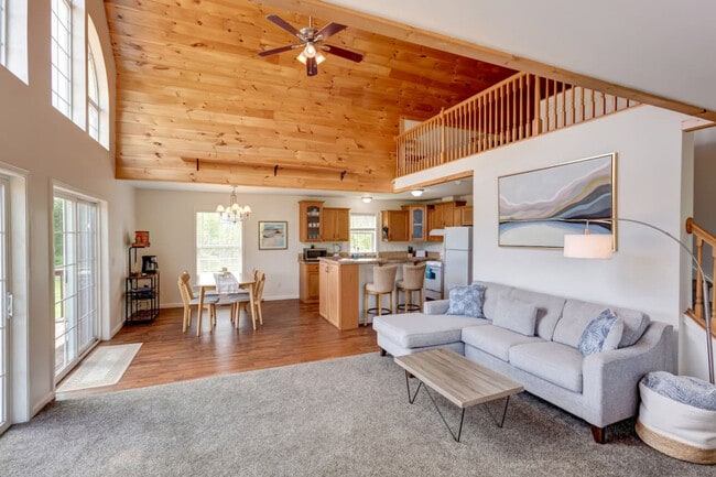 Photo - 2109 Dunk Hill Rd Unit SI ID1492963P