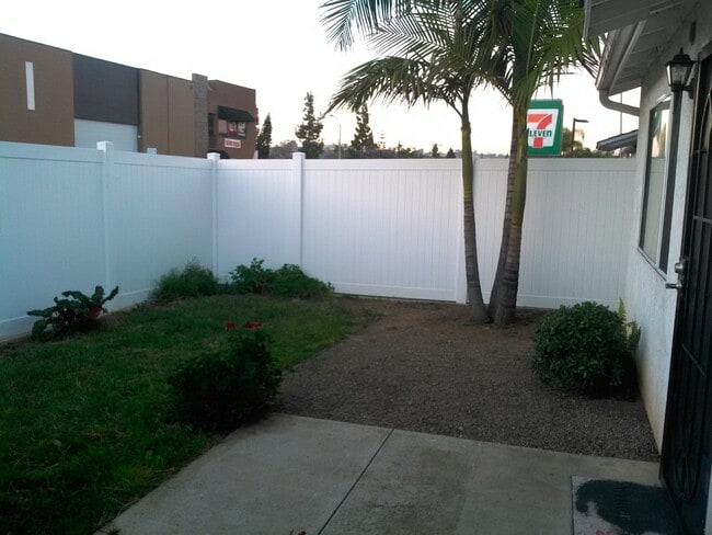 2255 Garnet Ave Unit 1