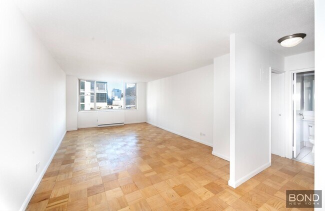 Photo - 166 E 34th St Apartment Unit 1203
