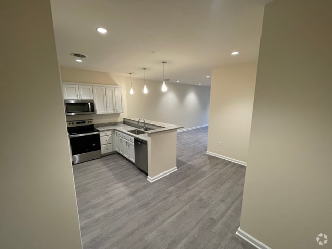 Building Photo - 192 Erie Blvd Rental