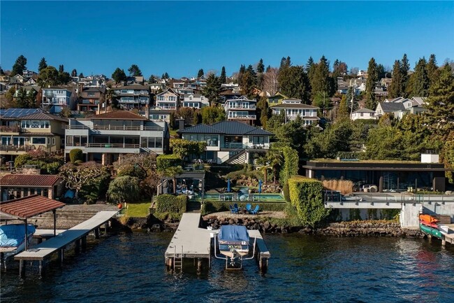 Leschi Waterfront Home - Leschi Waterfront Home