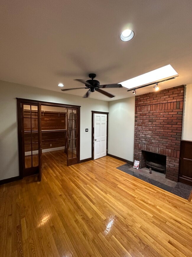 Photo - 18 Spring Garden St Unit 1