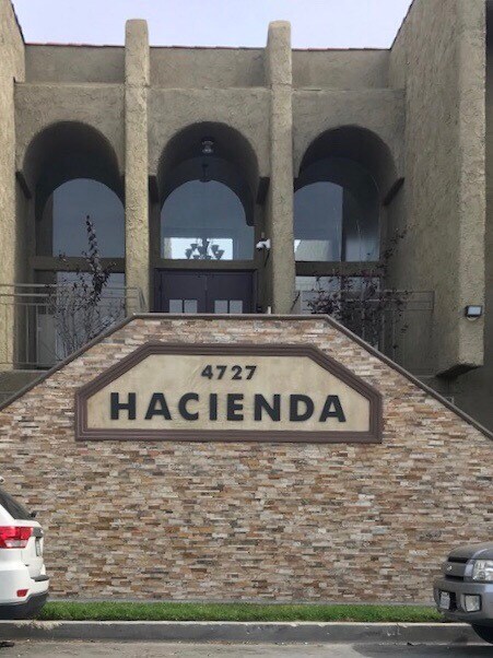 Entrada principal - 4727 W 147th St Unidad 252