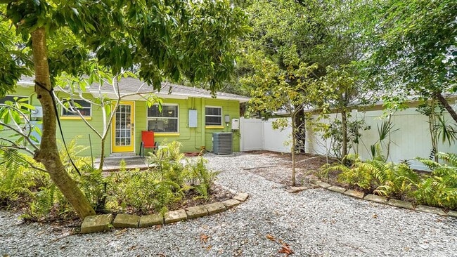 Photo - 263 22nd St N