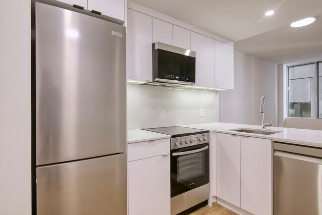 Photo - 2285 Rue St Mathieu Unit 205