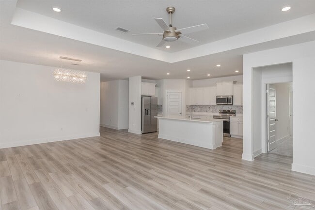 Photo - 874 Windhill Dr
