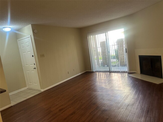 Photo - 2120 El Paseo St Unit True