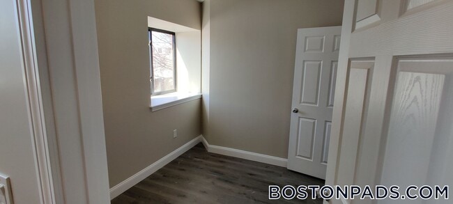 Photo - 191 N Common St Unit 207