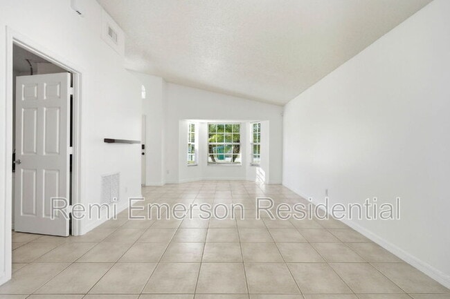 Photo - 13817 Valleybrooke Ln