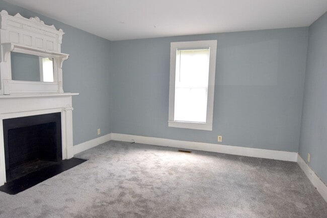 Photo - 2207 Roberts St