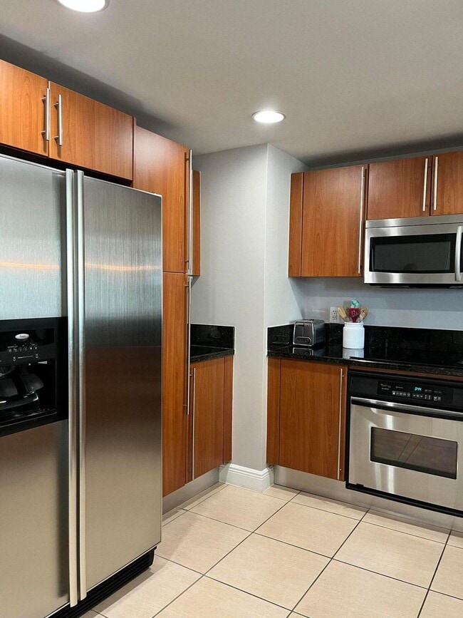 Photo - 610 Clematis St Unidad 503