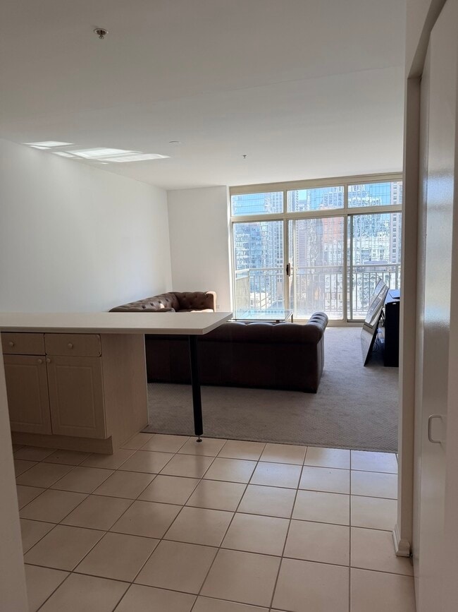 Photo - 21 W Chestnut St Unit 1708