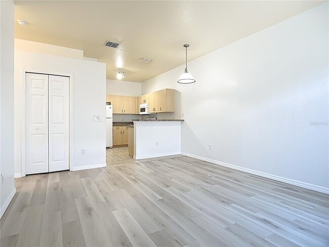 Photo - 20202 Indian Creek Dr Unit 20202