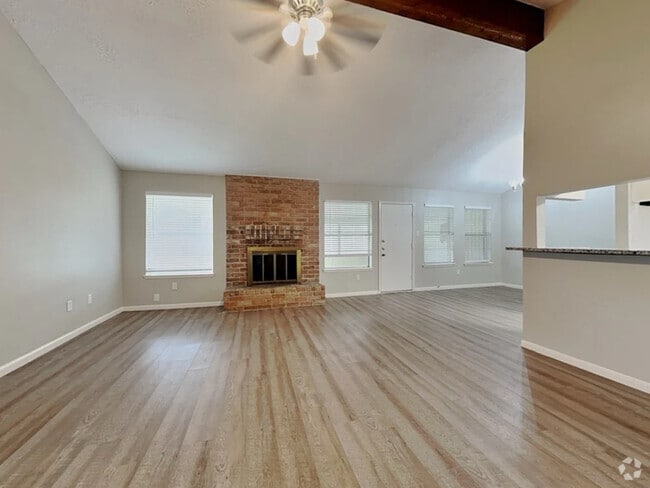 Building Photo - 16515 Cairngorm Dr Rental