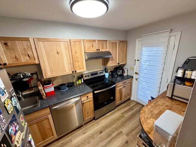 Photo - 9 Charles St