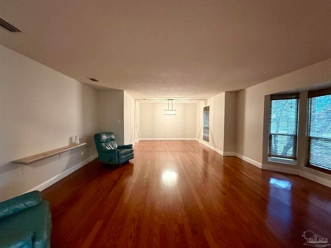 Photo - 2371 Connell Dr