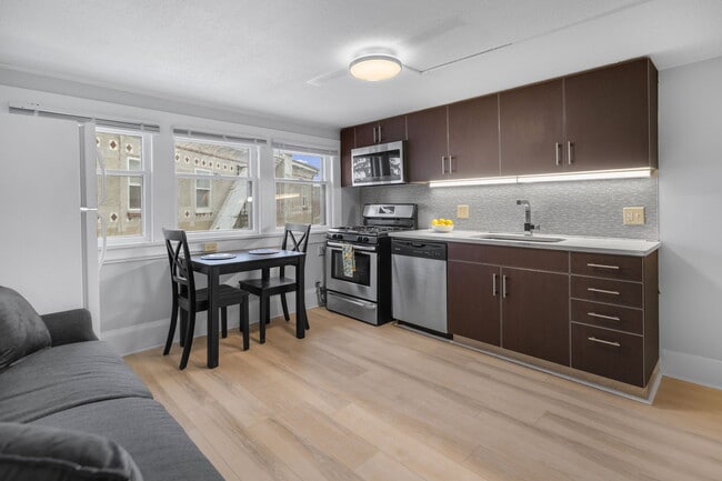 Unit 6 - 104 Harvard Place Rental