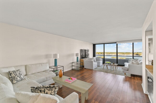 Photo - 529 S Flagler Dr Unit 9h