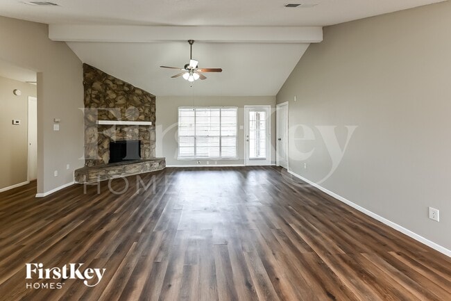 Photo - 10811 Forest Leaf Dr