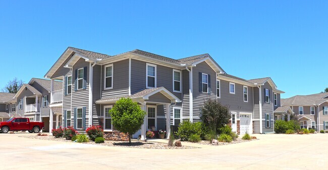 Building Photo - Renaissance Hills Rental