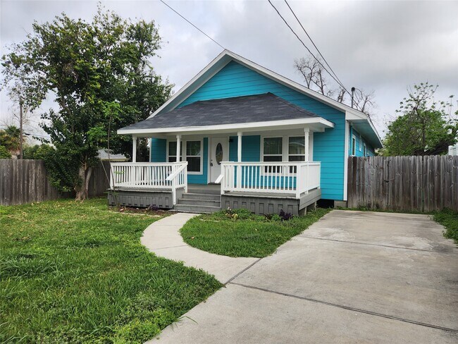 Photo - 1105 Erin St