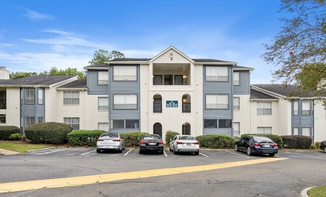 Building Photo - 501 Pelham Dr Unit #501