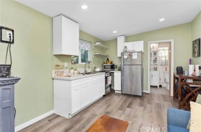 Photo - 33574 Washington Dr Unit A