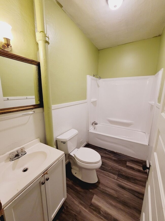 Photo - Updated 2-Bedroom 1-Bathroom Home for Rent...