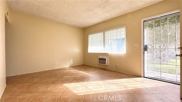 Photo - 262 N Garnet Way