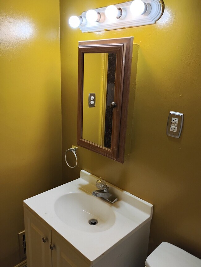 Photo - 12014 Terry St