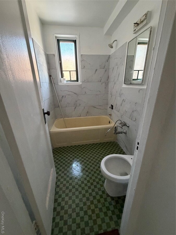 Photo - 1718 Purdy St Unit 5F