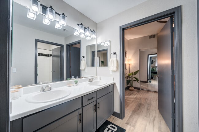 Gateway at Tempe - Lease by the bed