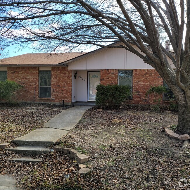 Building Photo - 5009 Watkins Cir Rental