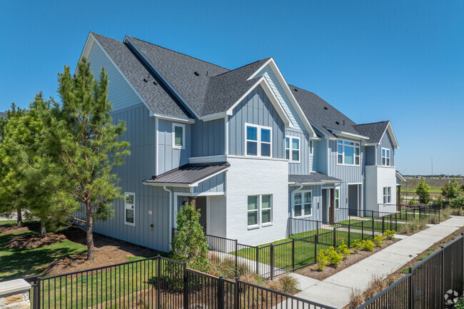 Building Photo - Wingspan at Bridgeland Rental