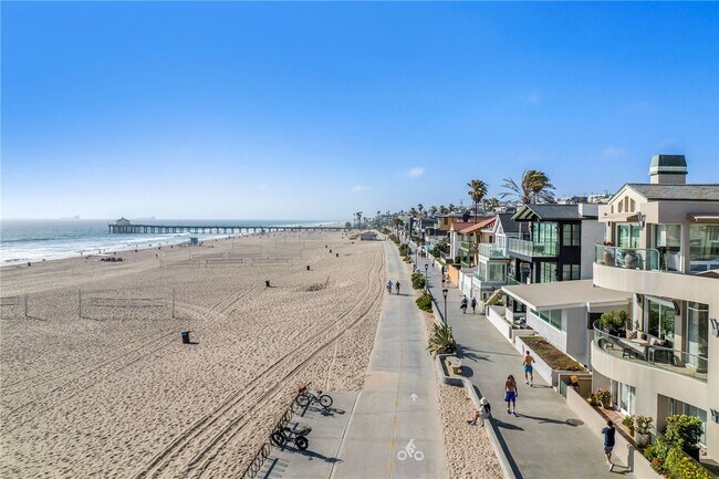 Photo - 816 The Strand