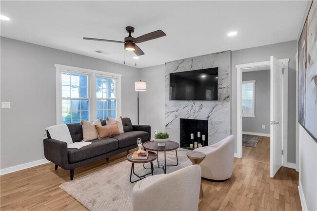 Photo - 3910 Clairmont Rd