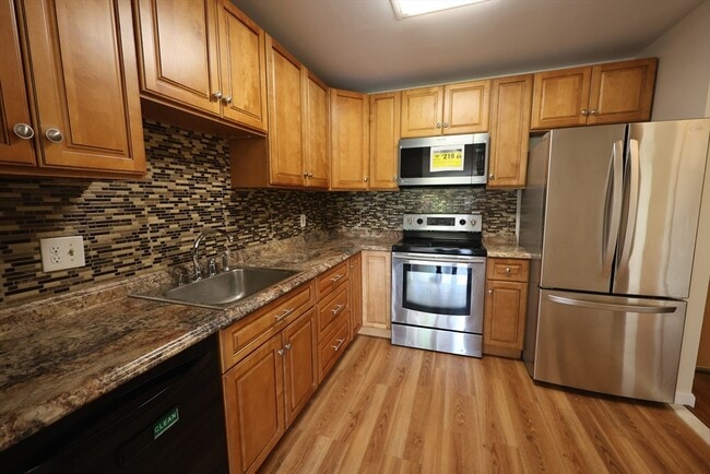 Photo - 14 Heron St Unit 410