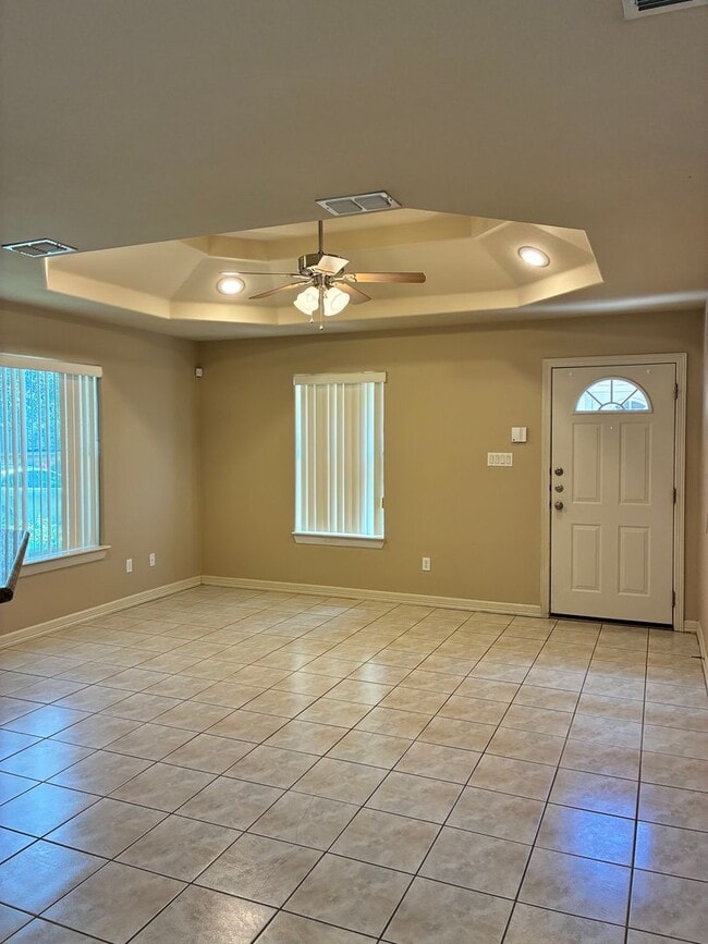 Photo - 1206 S Palm Dr Unit 3