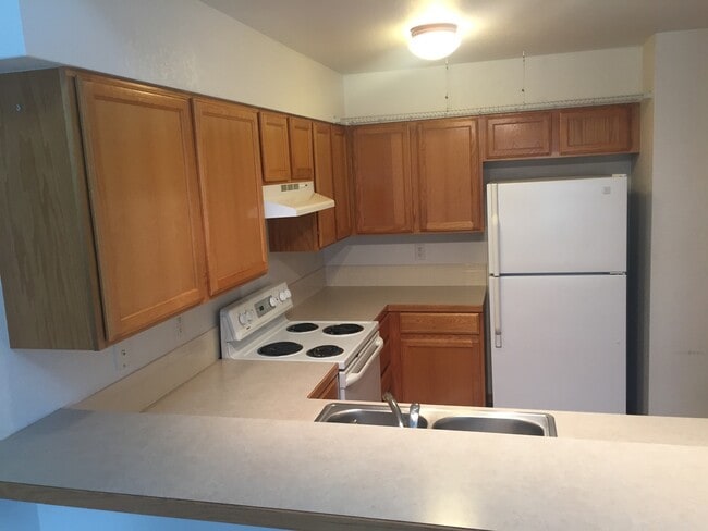 Photo - Beautiful 2 Bedroom + Loft Townhome in Lov...